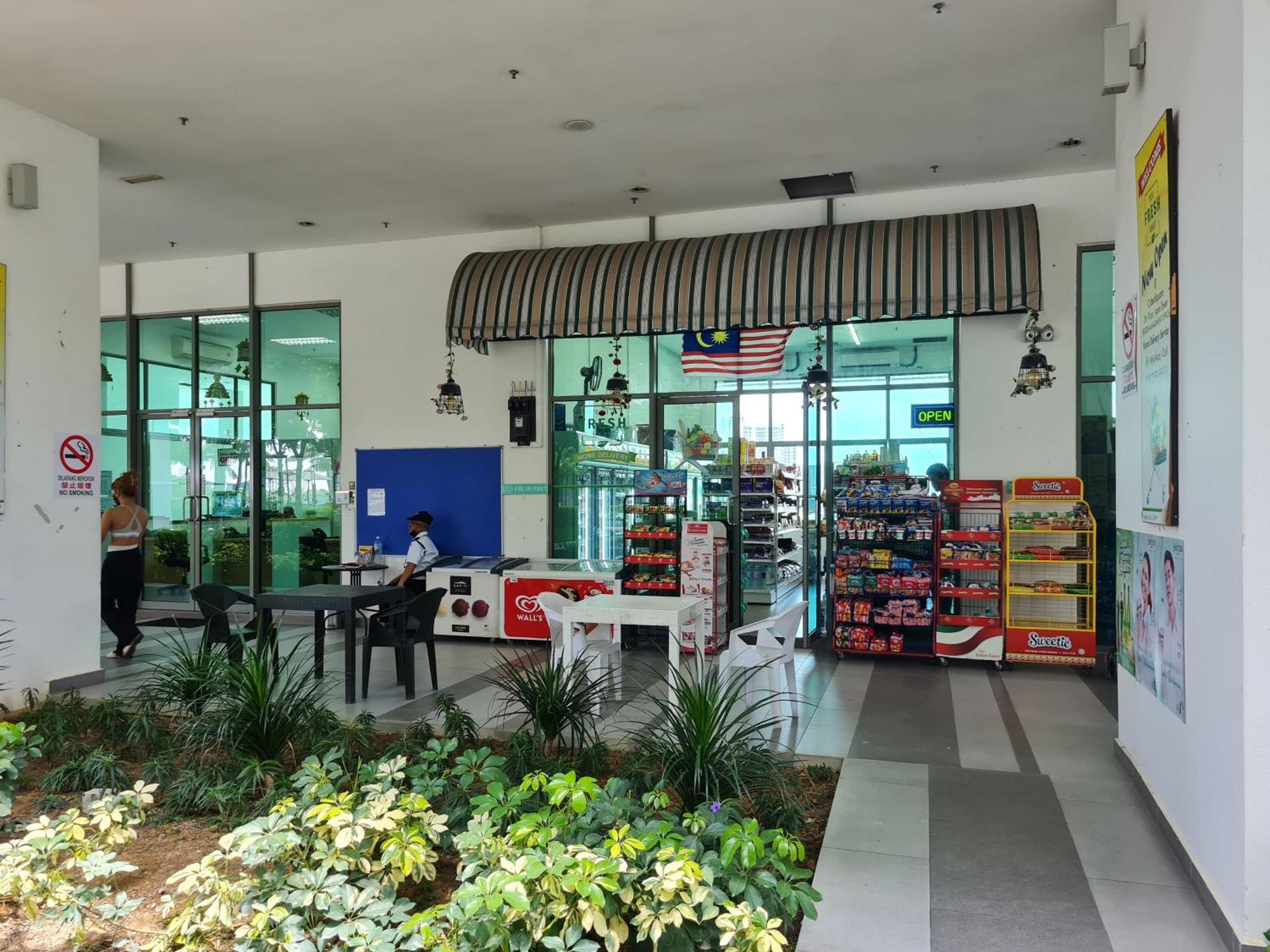 Retreat At Cybersquare Lägenhet Cyberjaya Exteriör bild